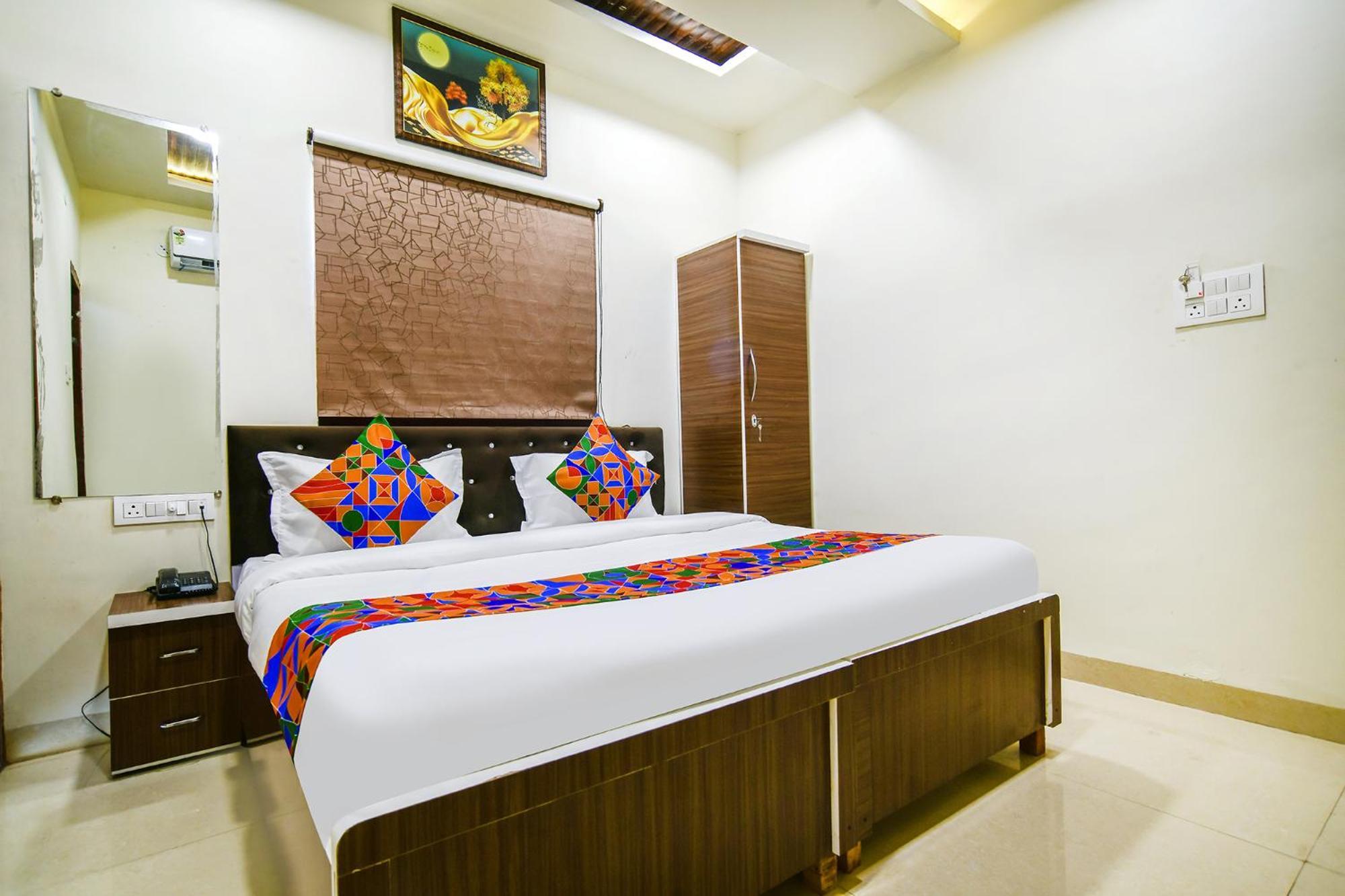Fabhotel Crown Park Indore Exterior photo